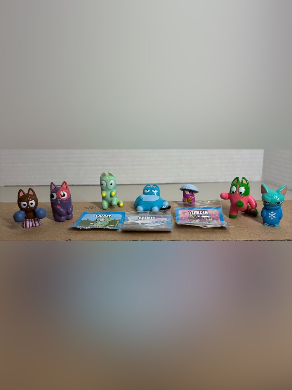 Hasbro Lost Kitties Chickie Wheelz Meatball Cat Lot of 7 + 3 Meme Cards
